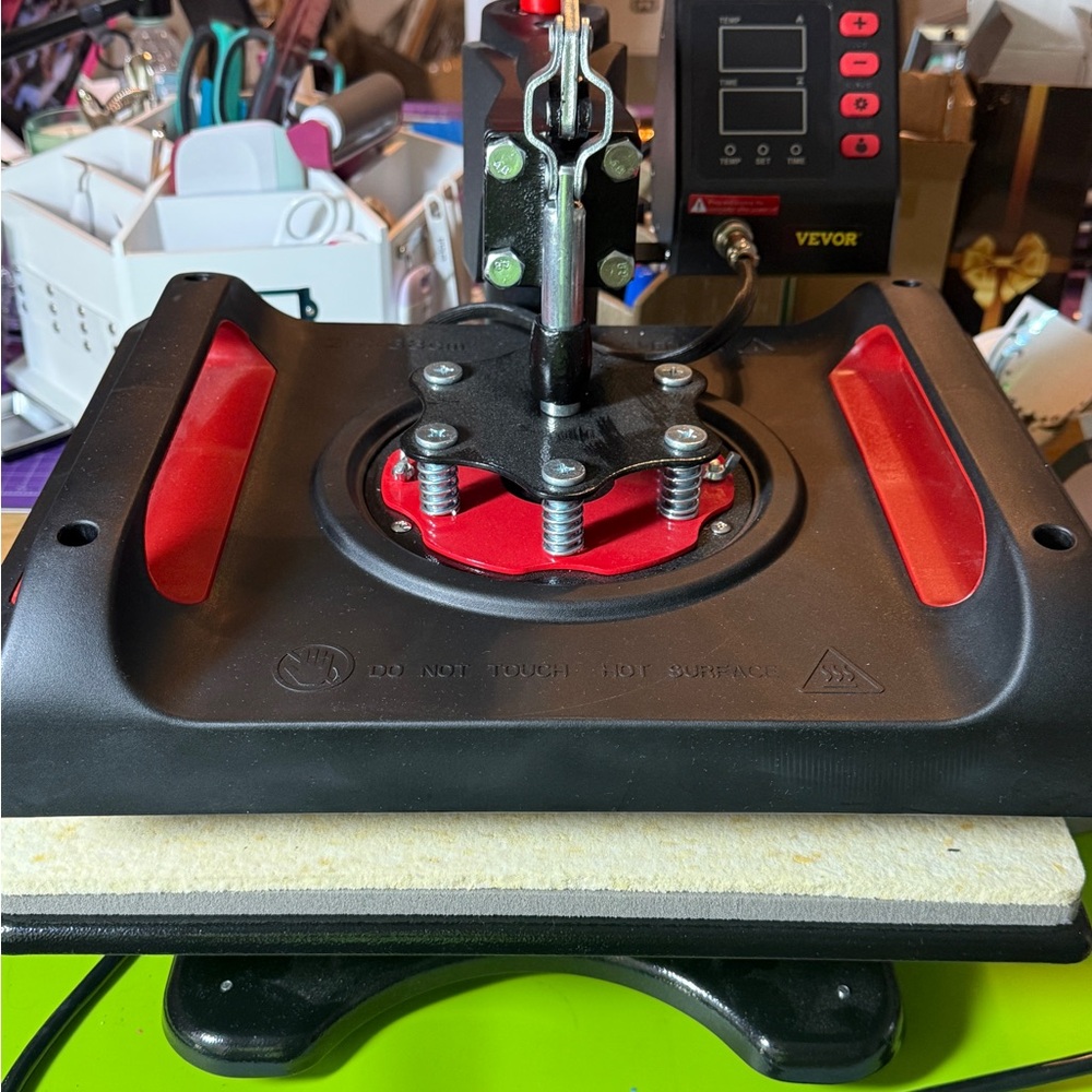 VEVOR Heat Press, Cup, Hat, & Plate Press w/many attachments, (BRAND NEW) Cricut